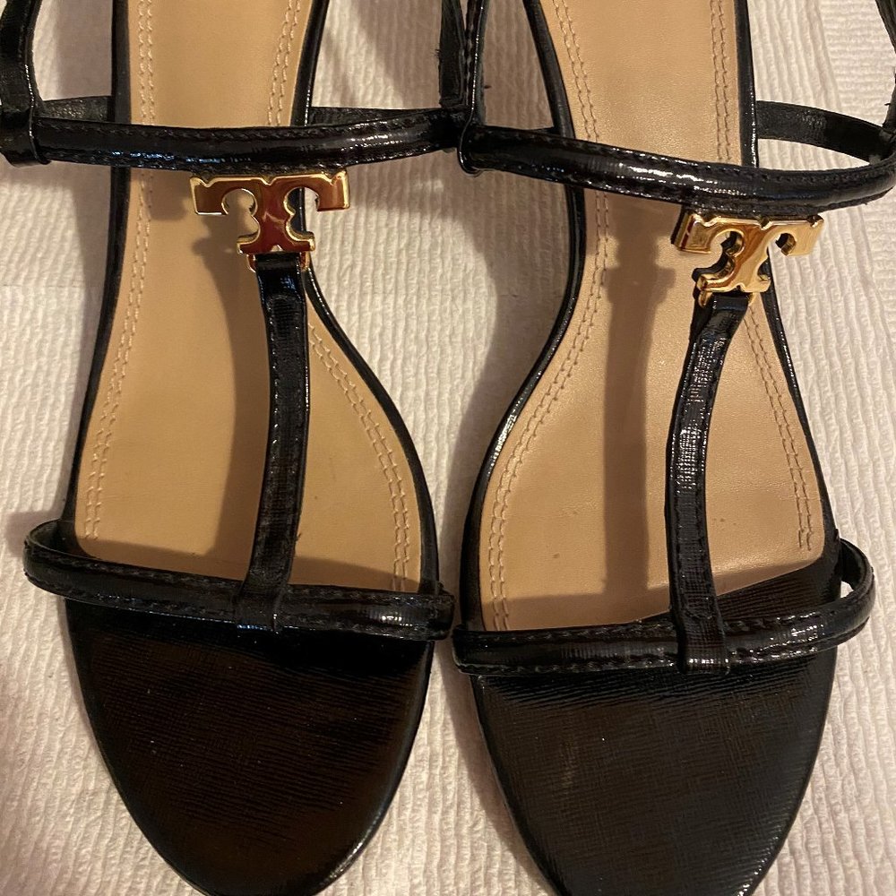 Tory Burch Logo Saffiano T-Strap Heels, Size 9 - Picture 5 of 9